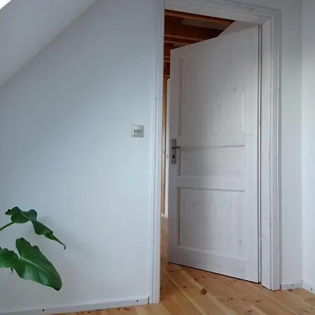 Drei-seiten-hof Etable Mit Schwimmteich Und Klimanlage