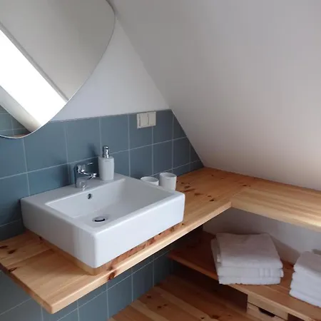 Drei-seiten-hof Etable Mit Schwimmteich Und Klimanlage Fuchshain